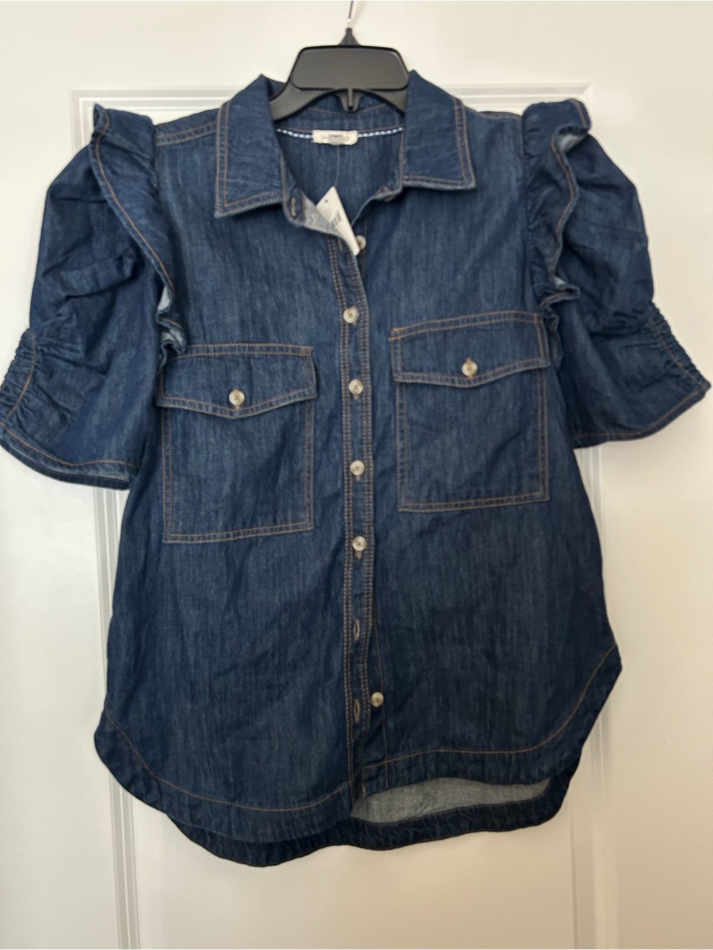 NWT!! Anthropologie! Womens Denim Button-Front Ruffle Sleeve Shirt